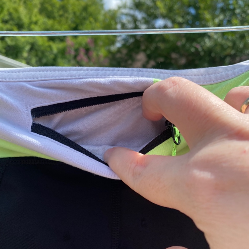 *SOLD* - Lululemon leggings Girls Sz 12/14/16 - Picture 9 of 9